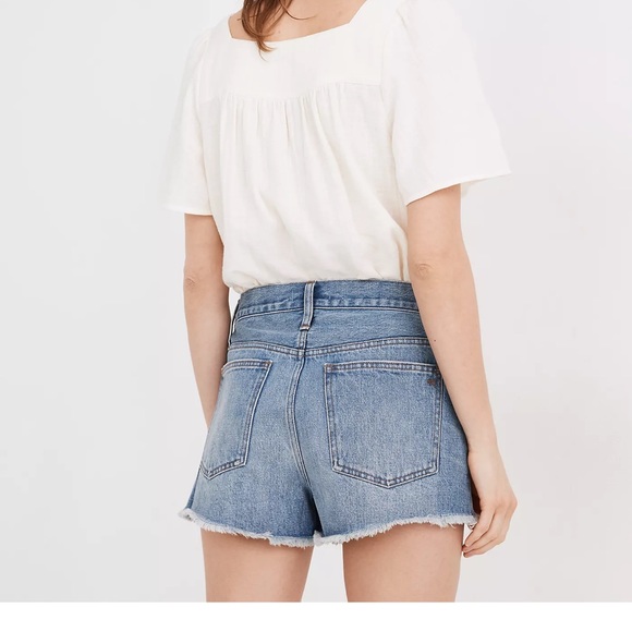 NWOT Madewell Relaxed Denim Short - Picture 2 of 3
